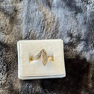 Elegant Sterling Silver with Rhinestones Ring